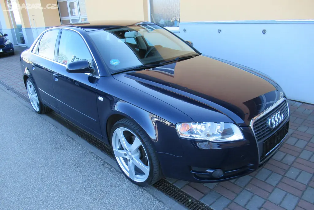 Audi A4, 1.9 TDi AUT.KLIMA VYHŘ.SEDAČKY